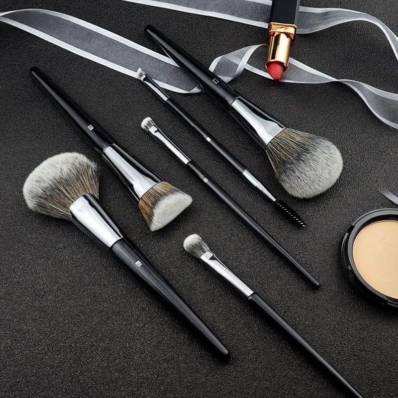 1pc Angled Foundation Makeup Brush - JackedDeals