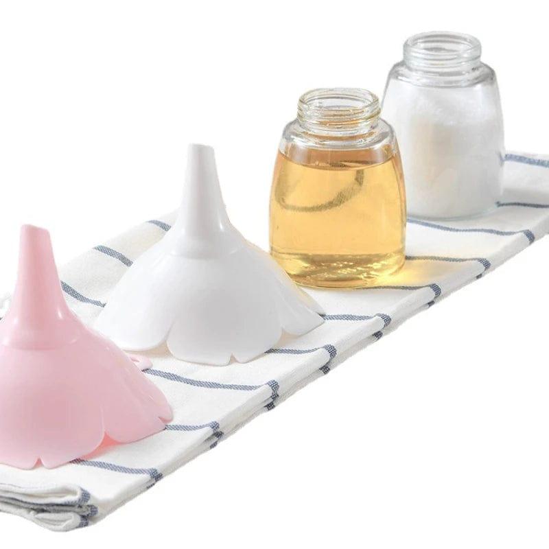 2 pc Kitchen Cherry Blossom Style Funnels - JackedDeals